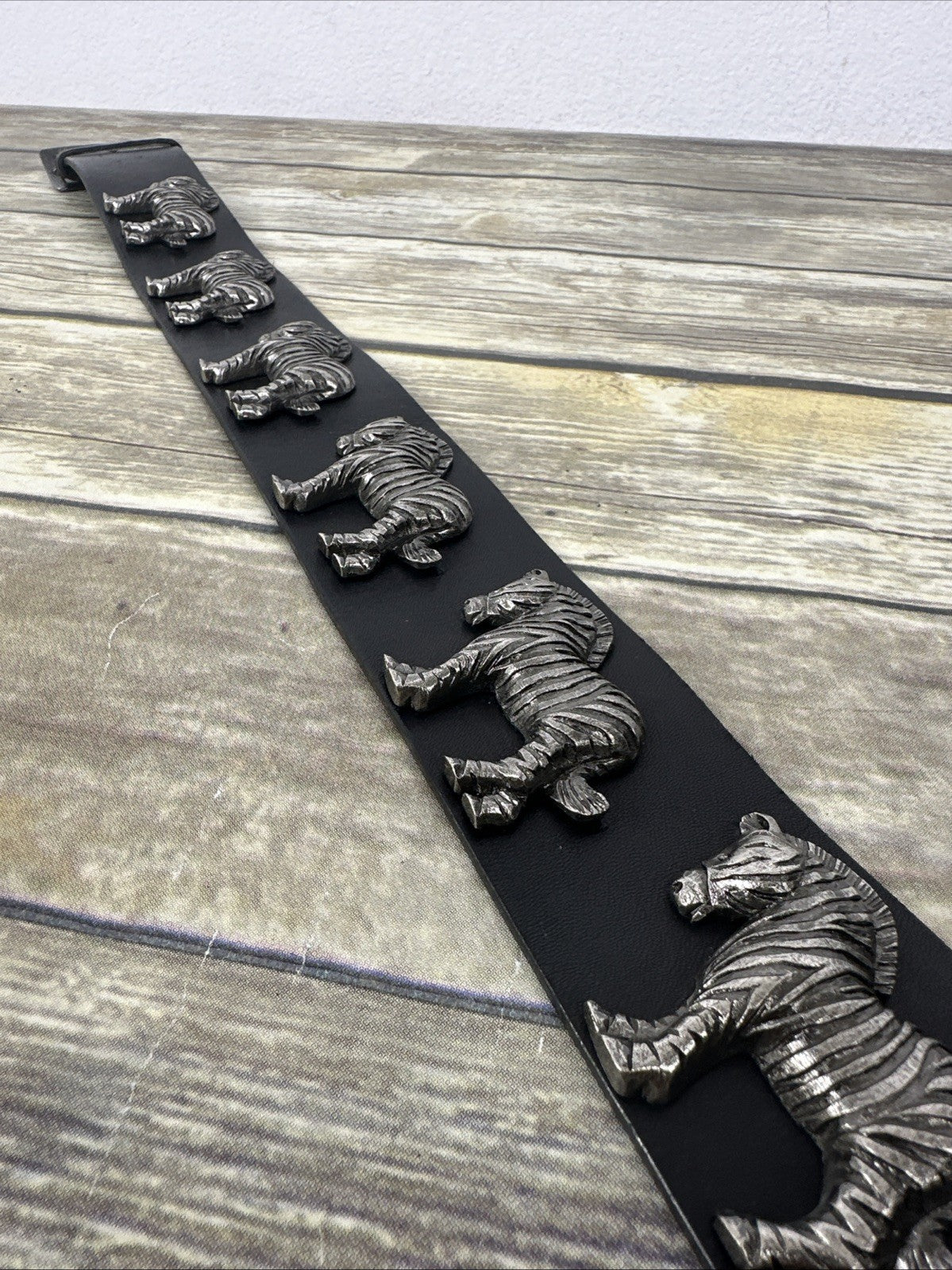 Vintage Cest Vrai Zebra Fashion Belt Size 28 Black Leather Safari