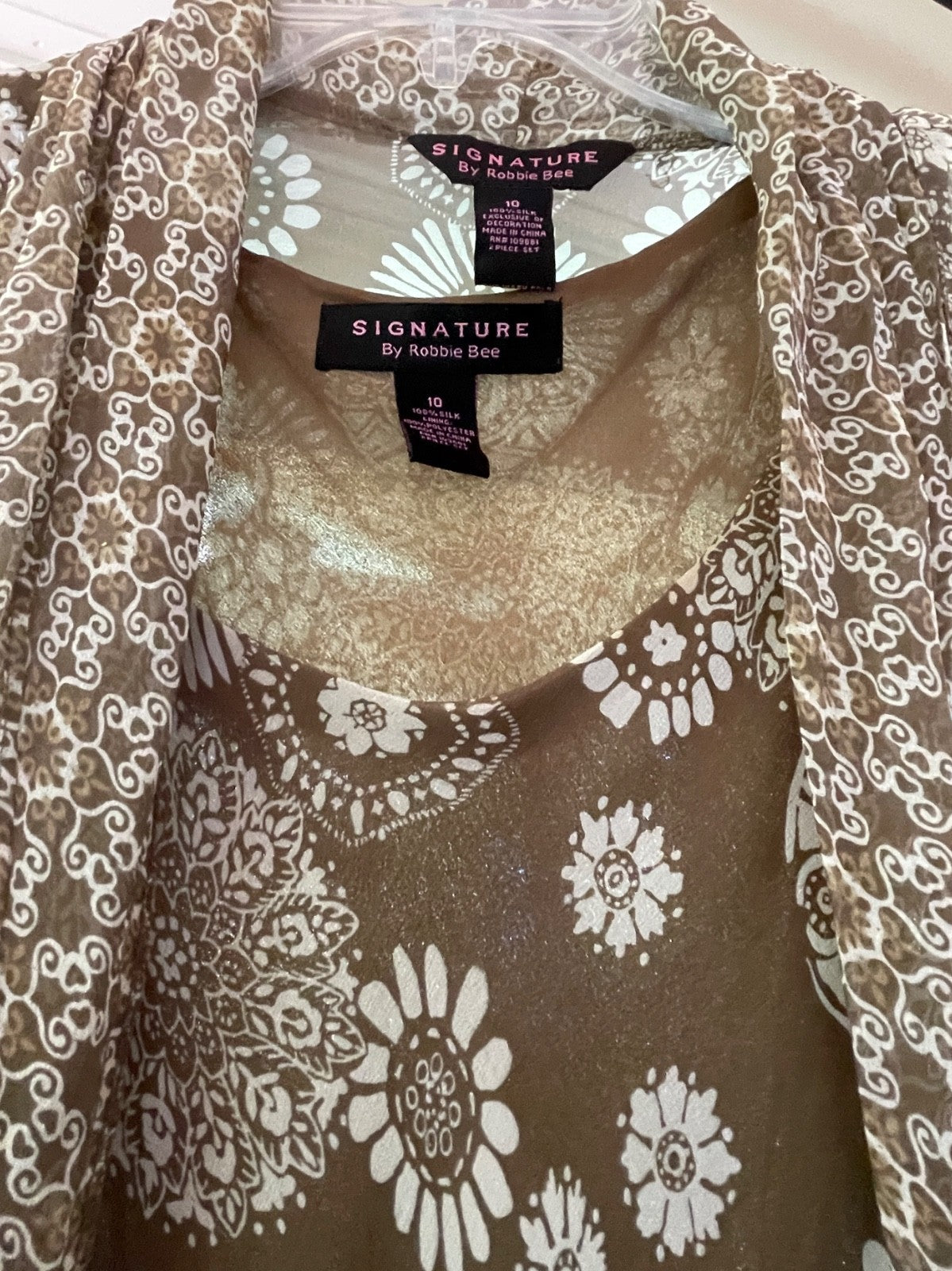 Signature by Robbie Bee Floral Taupe White Dress with Jacket Size 10