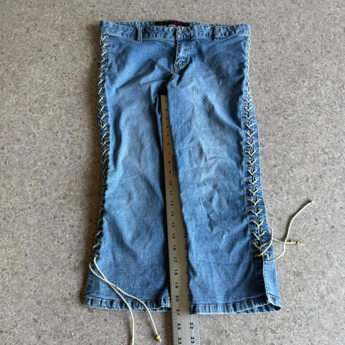 Mudd 2000s Y2K Low Rise Lace Up Capri Jeans