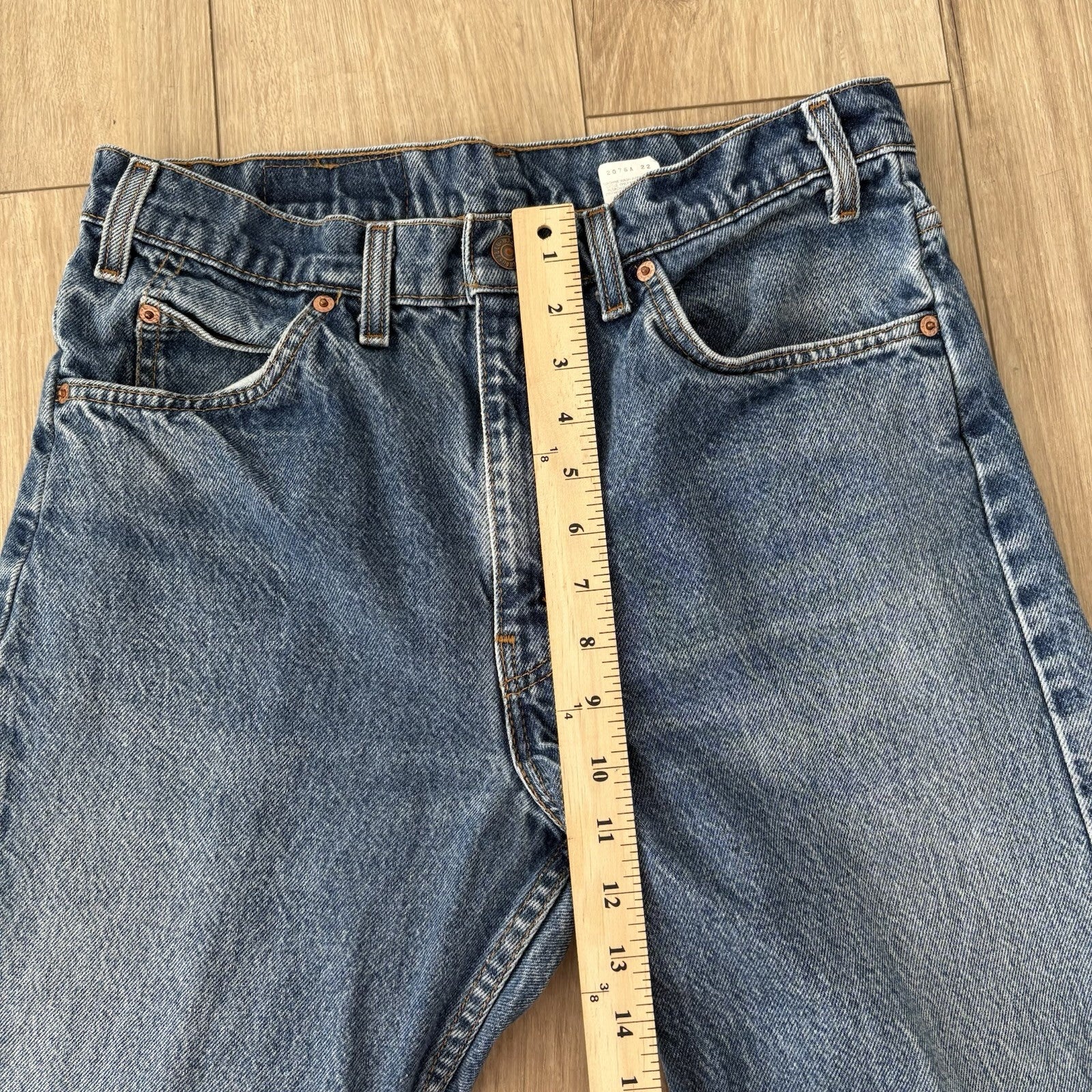 Vintage Levi’s 505 Orange Tab Denim USA Made (40505-0215) Size W 34 L 32