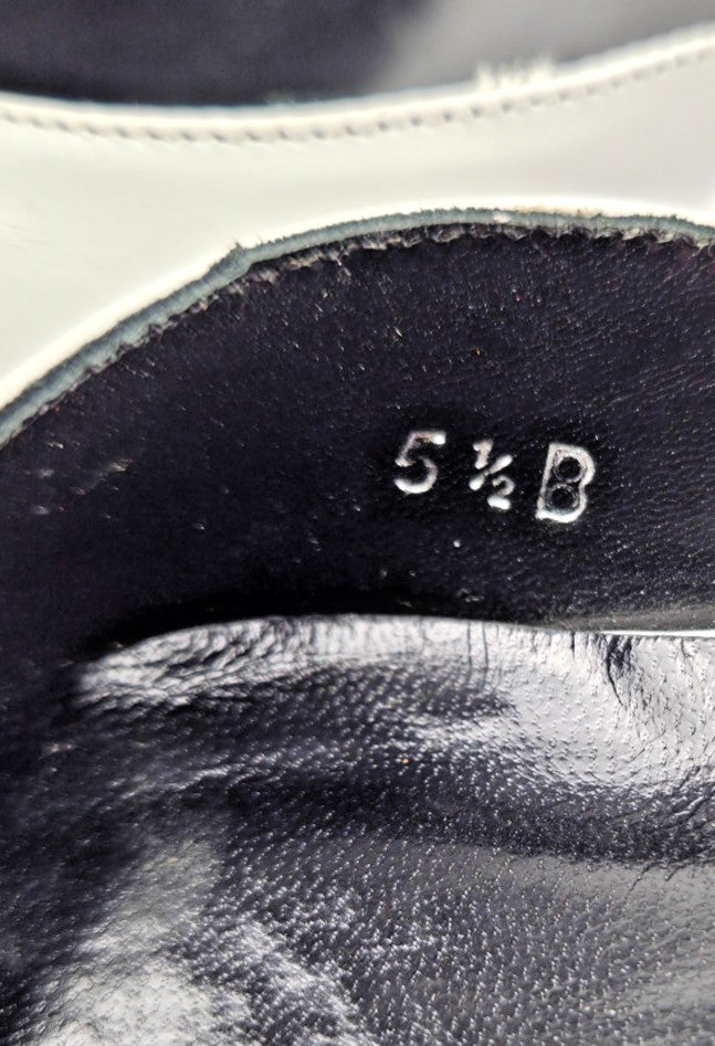 Ralph Lauren Collection Y2K Black and White Cap Toe Slingback Pumps Size 5.5B