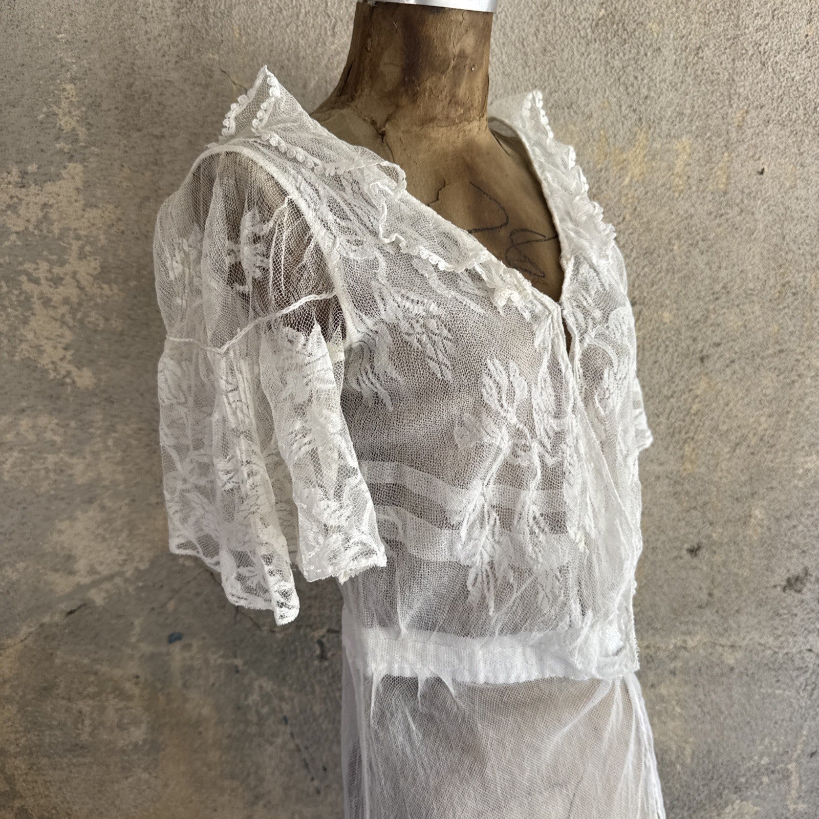 Antique Edwardian White Net Lace Dress Floral Lace Maxi Ruffle Bridal Vintage