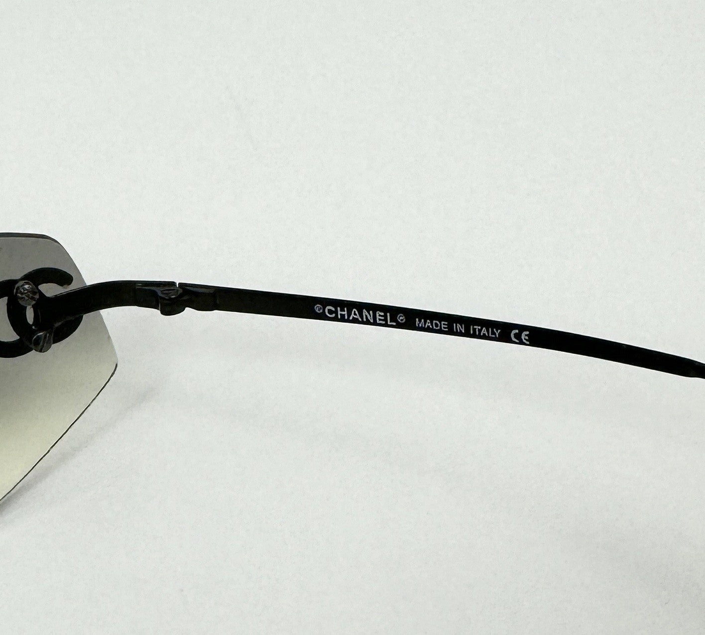 Vintage Authentic Chanel Shield Sunglasses 4078-B Gradient Lens Black Frames