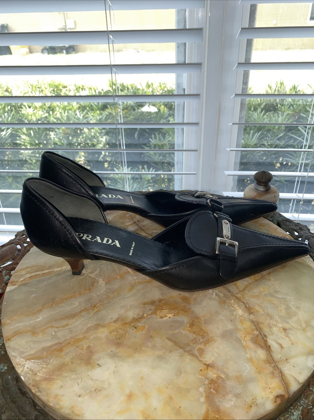 Vintage Prada Blk Leather Kitten Heel Pump W/ Pointed Toe & Silver Buckle Sz 36