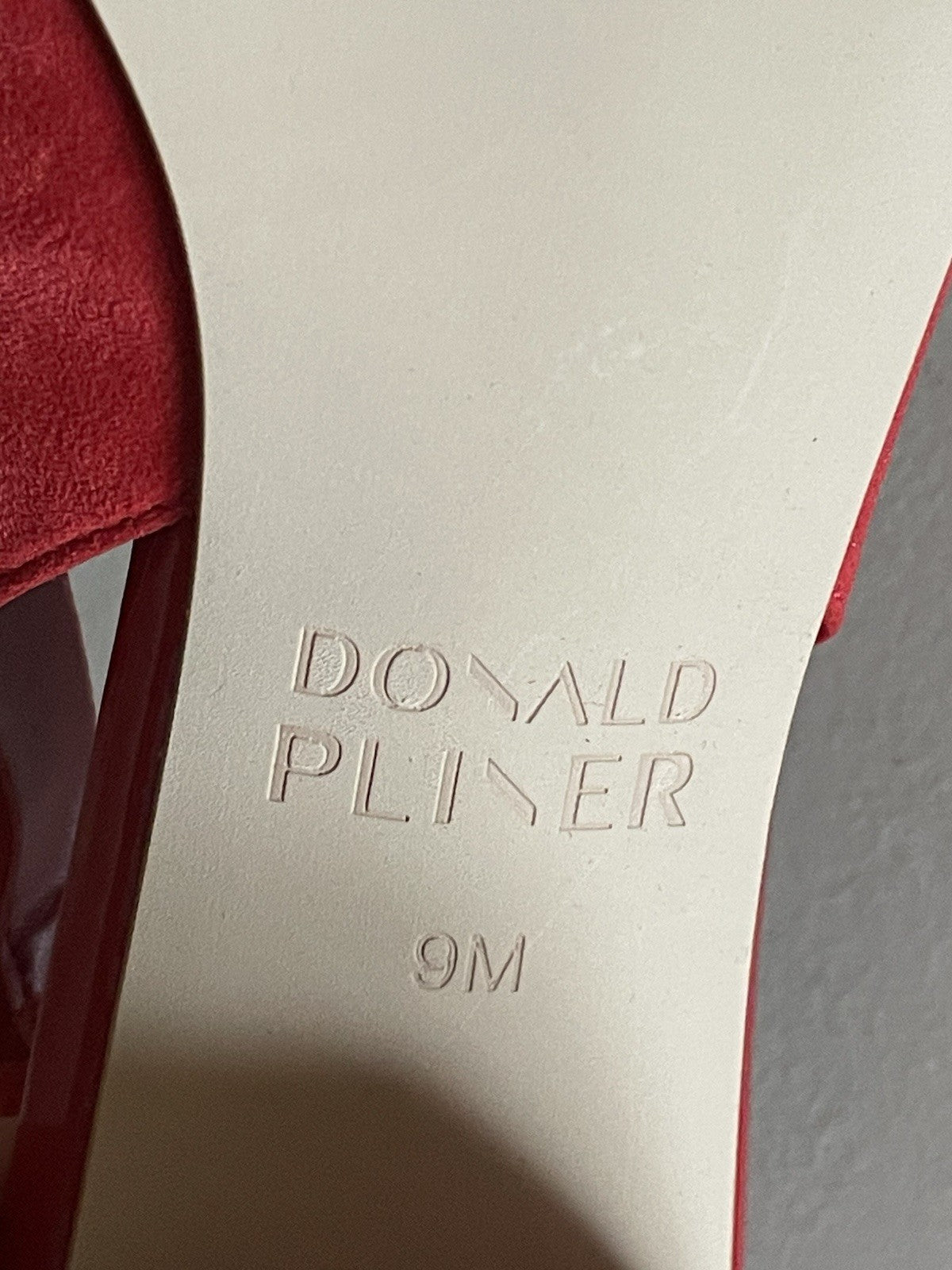 DONALD PLINER SUEDE CAP TOE SLINGBACK WITH CROCO- EMBOSSED HEEL AND TOE RED 9M