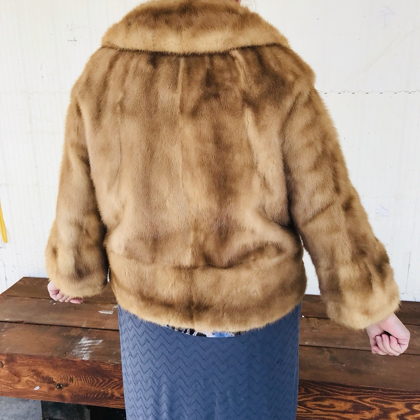 Lendzion Furs Vintage Mink Fur Coat in Blonde Beige