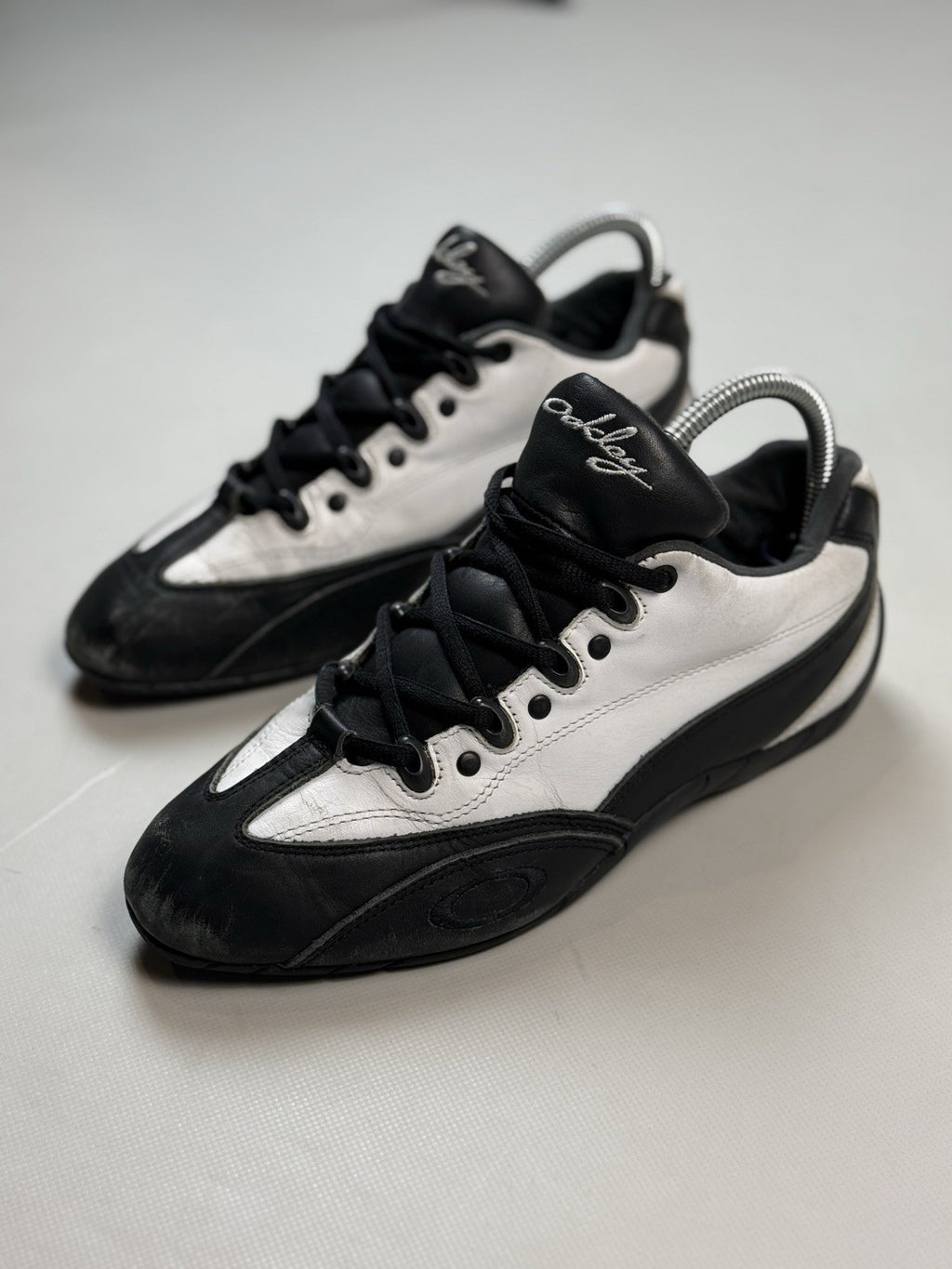 Oakley Leather Low Top Racing Sneakers
